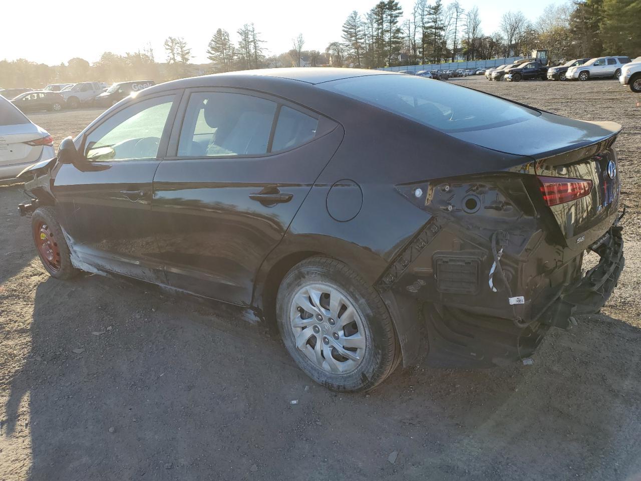 2019 HYUNDAI ELANTRA SE - Фото 2