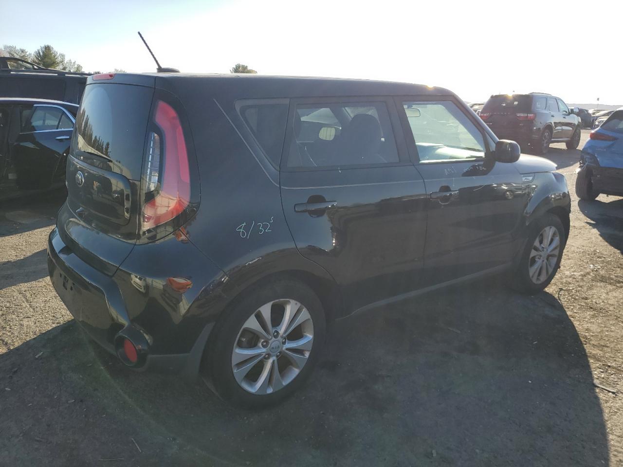 2016 KIA SOUL + - Image 3