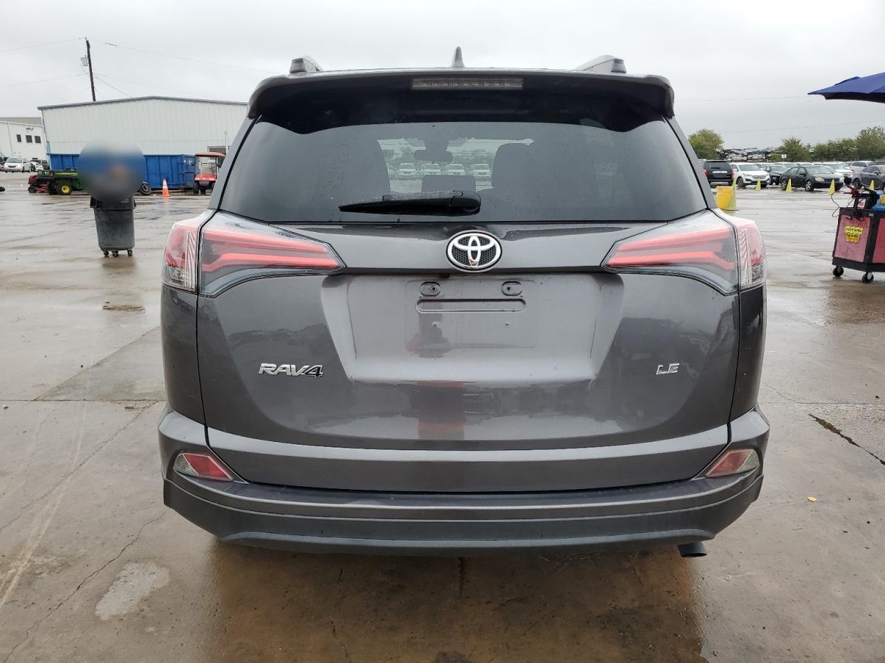 2017 TOYOTA RAV4 LE - Фото 6