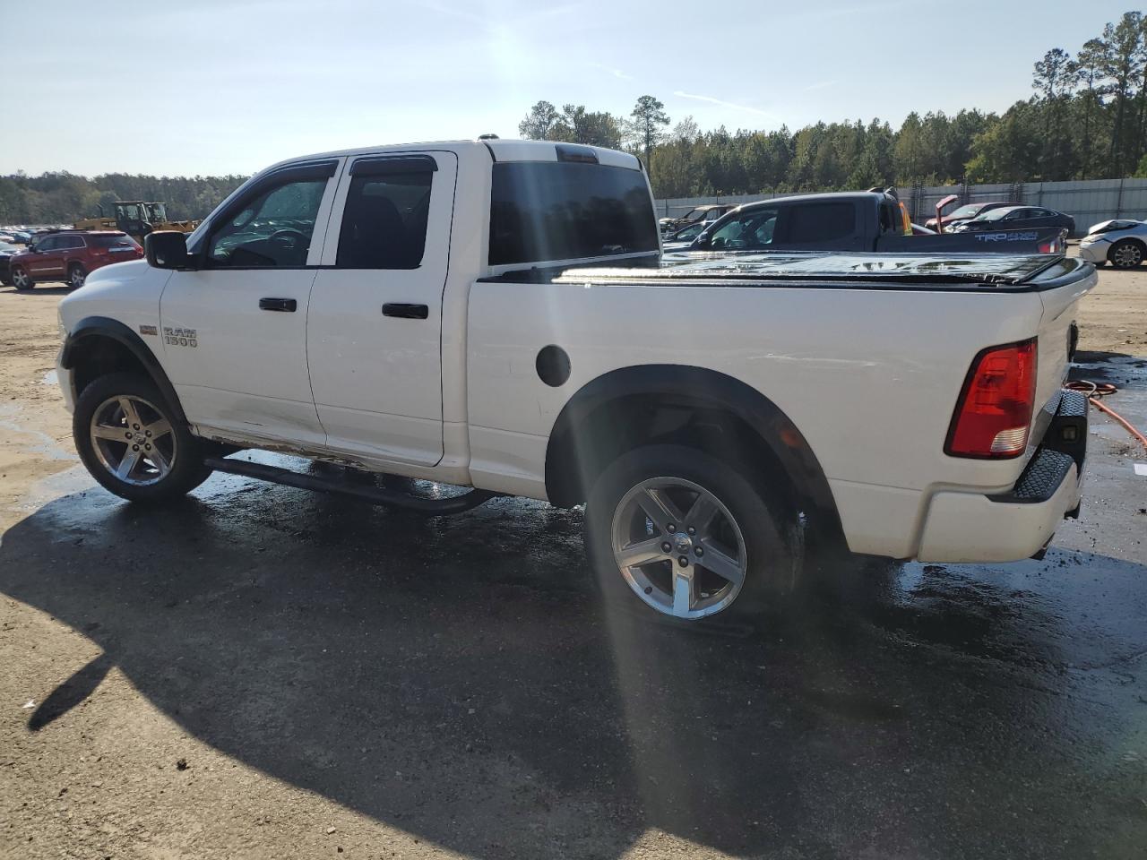 2014 RAM 1500 ST - Фото 2