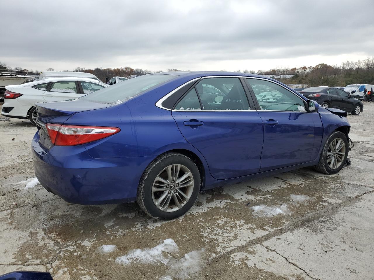 2016 TOYOTA CAMRY LE - Image 3