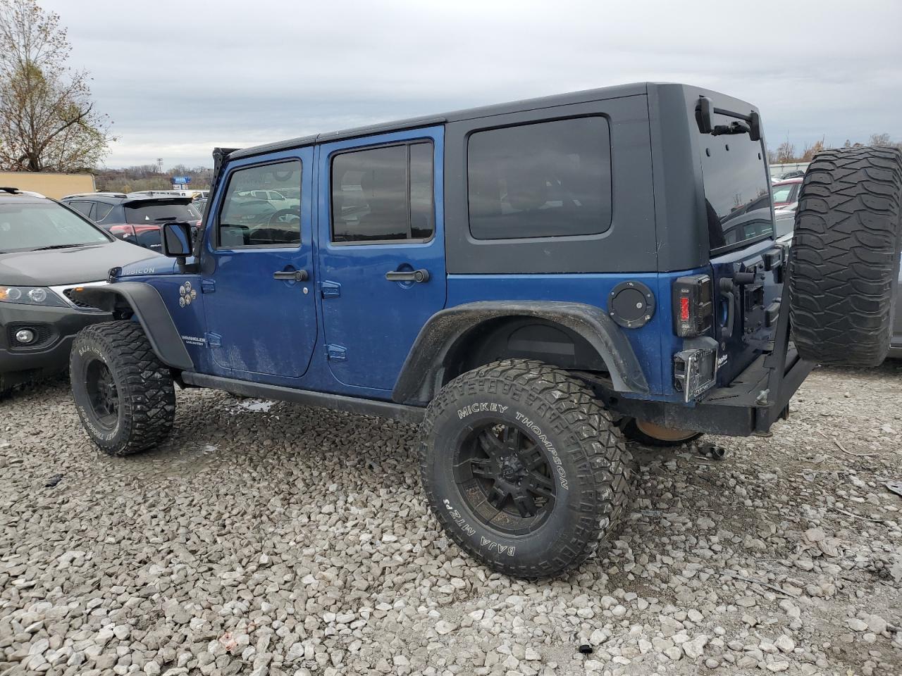 2010 JEEP WRANGLER U - Image 2