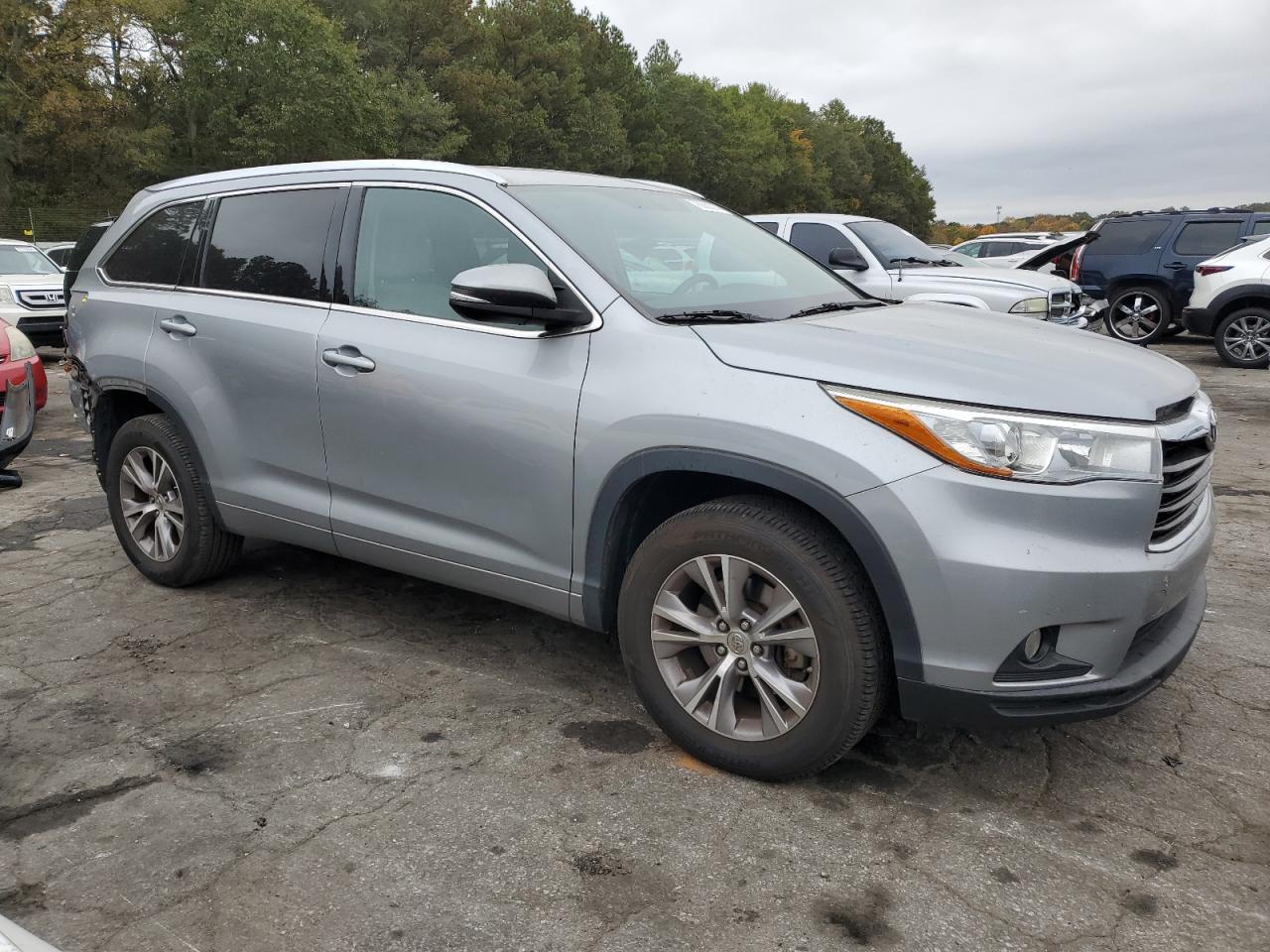 2015 TOYOTA HIGHLANDER - Image 4