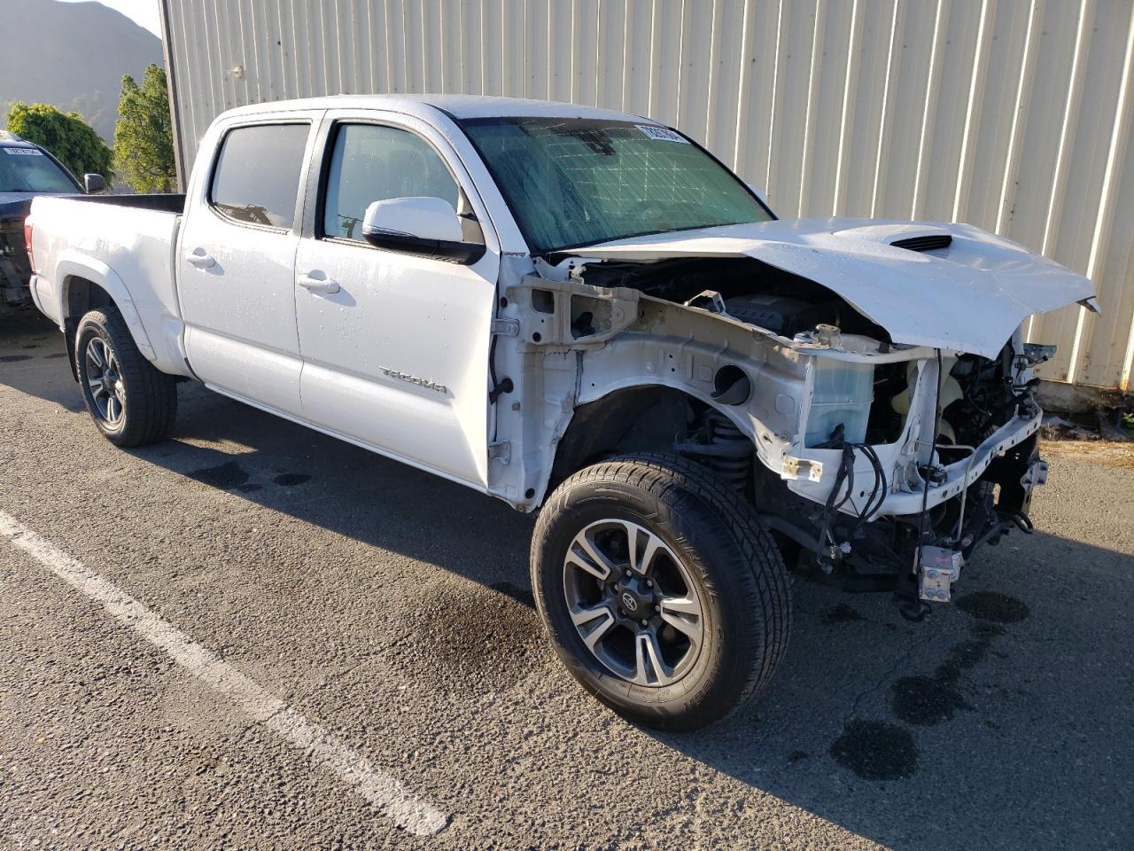 2018 TOYOTA TACOMA DOU - Фото 4