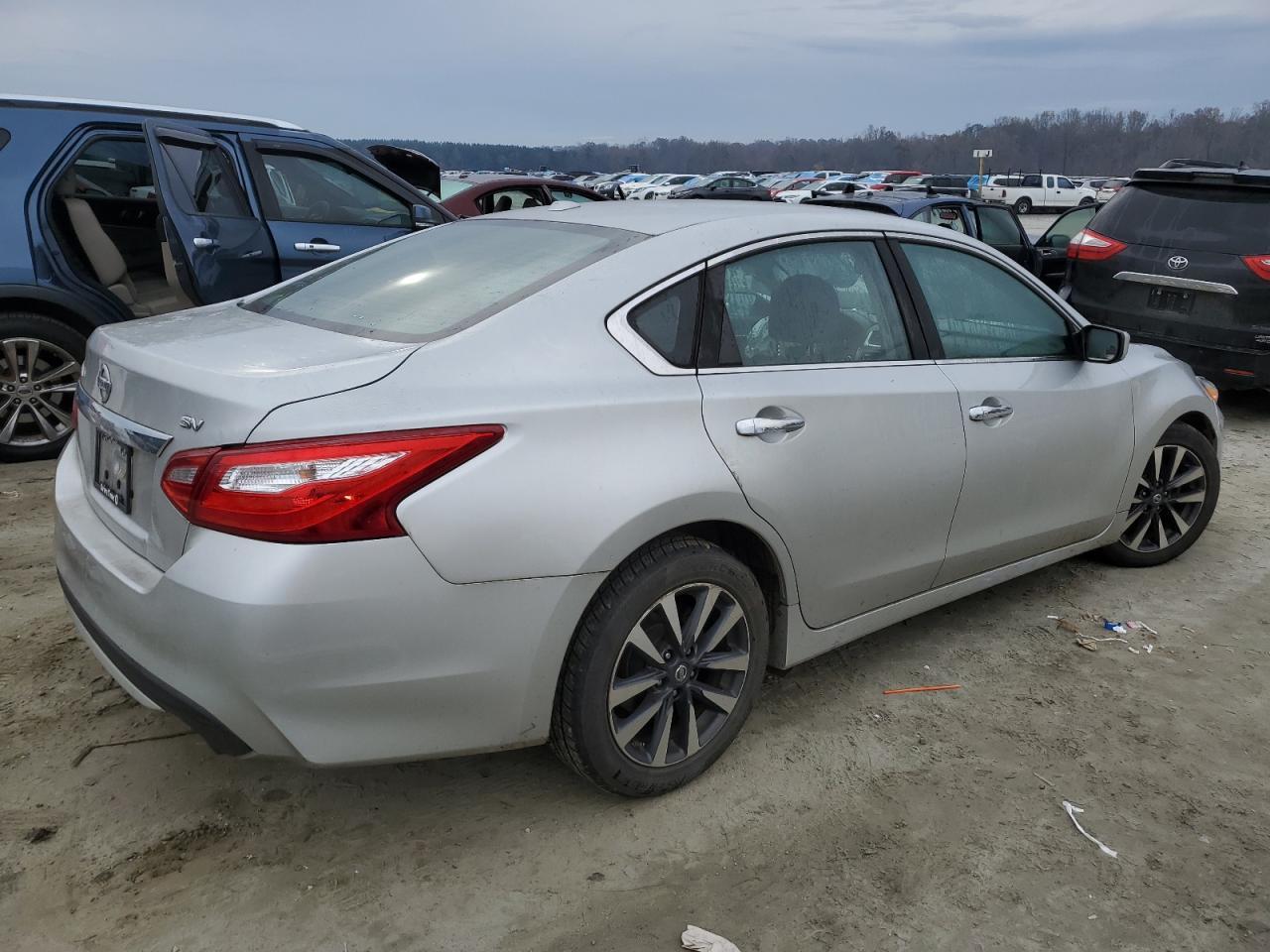 2017 NISSAN ALTIMA 2.5 - Image 3