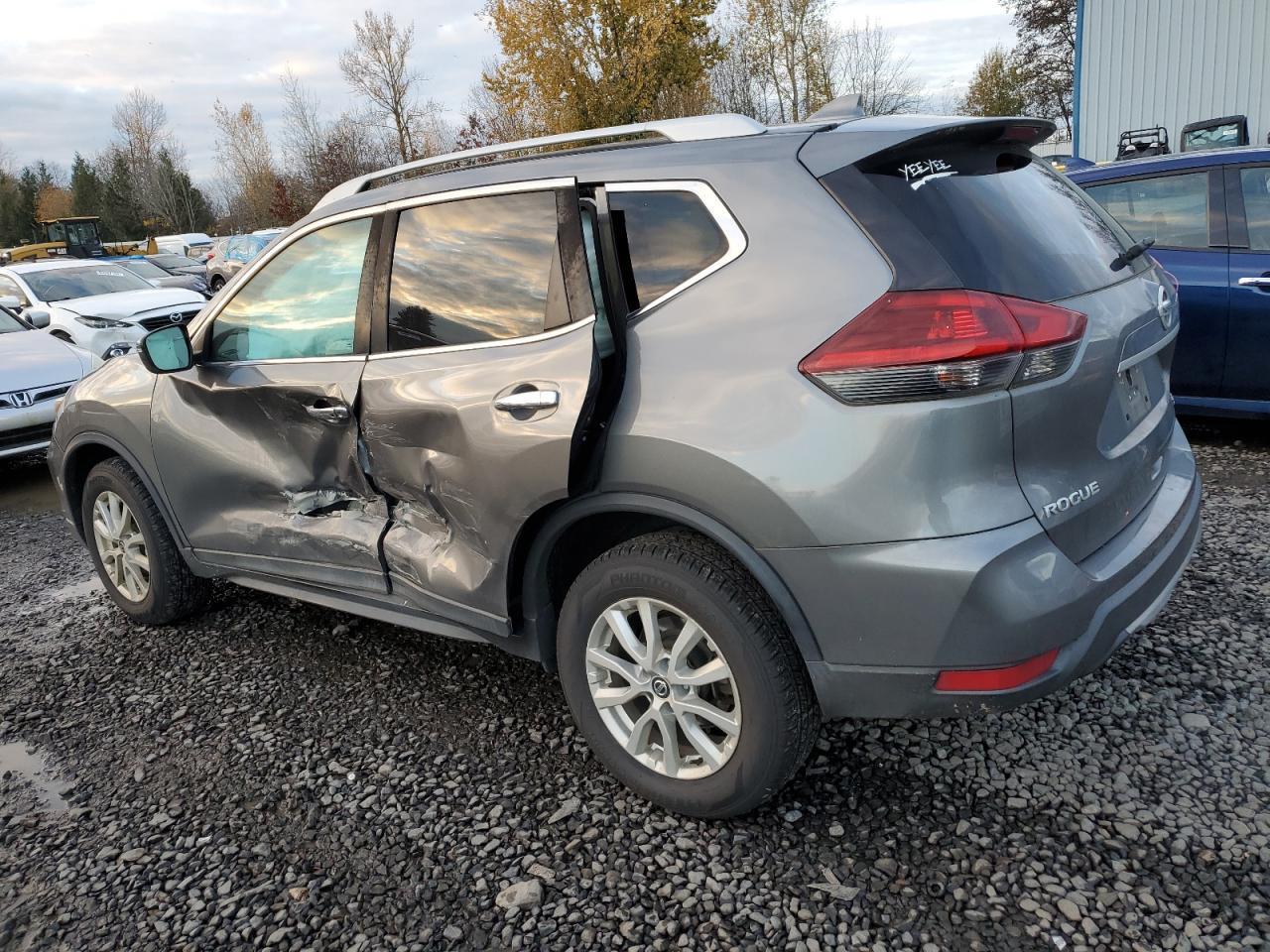 2018 NISSAN ROGUE S - Фото 2