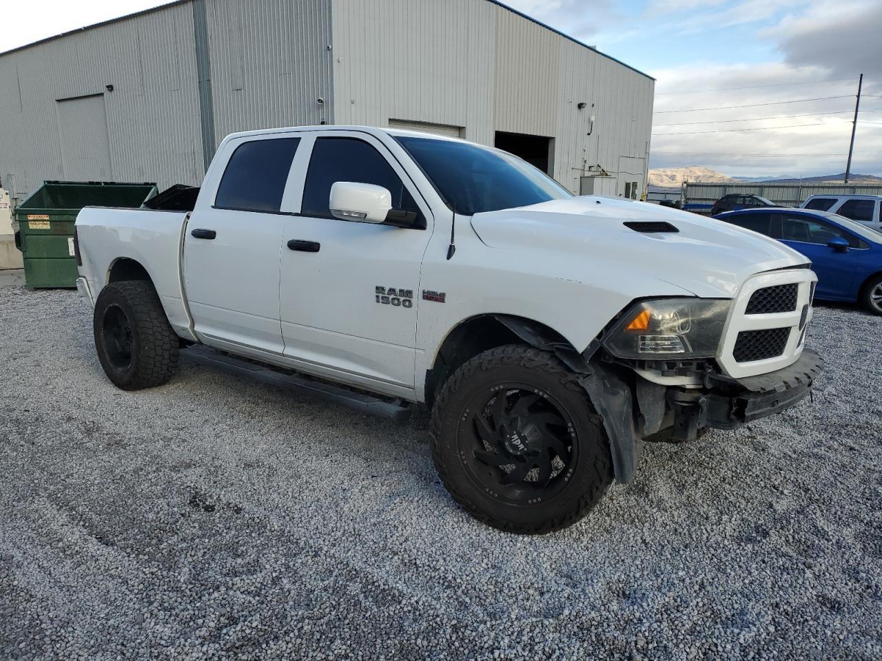 2014 RAM 1500 ST - Фото 4