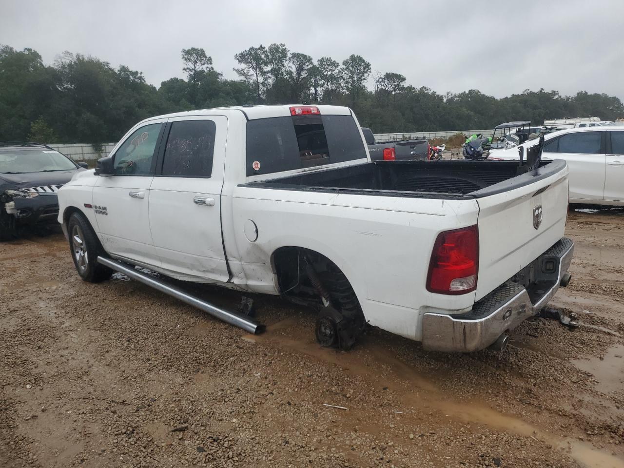 2014 RAM 1500 SLT - Фото 2