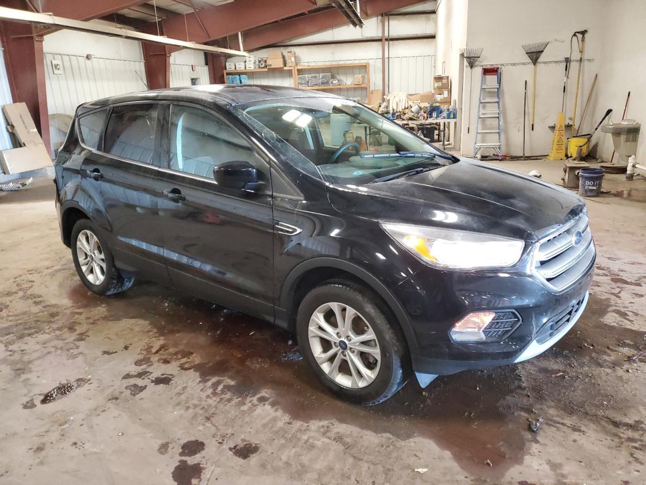 2017 FORD ESCAPE SE - Фото 4