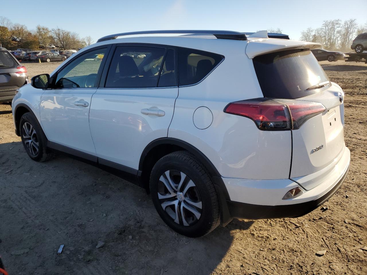 2018 TOYOTA RAV4 LE - Image 2