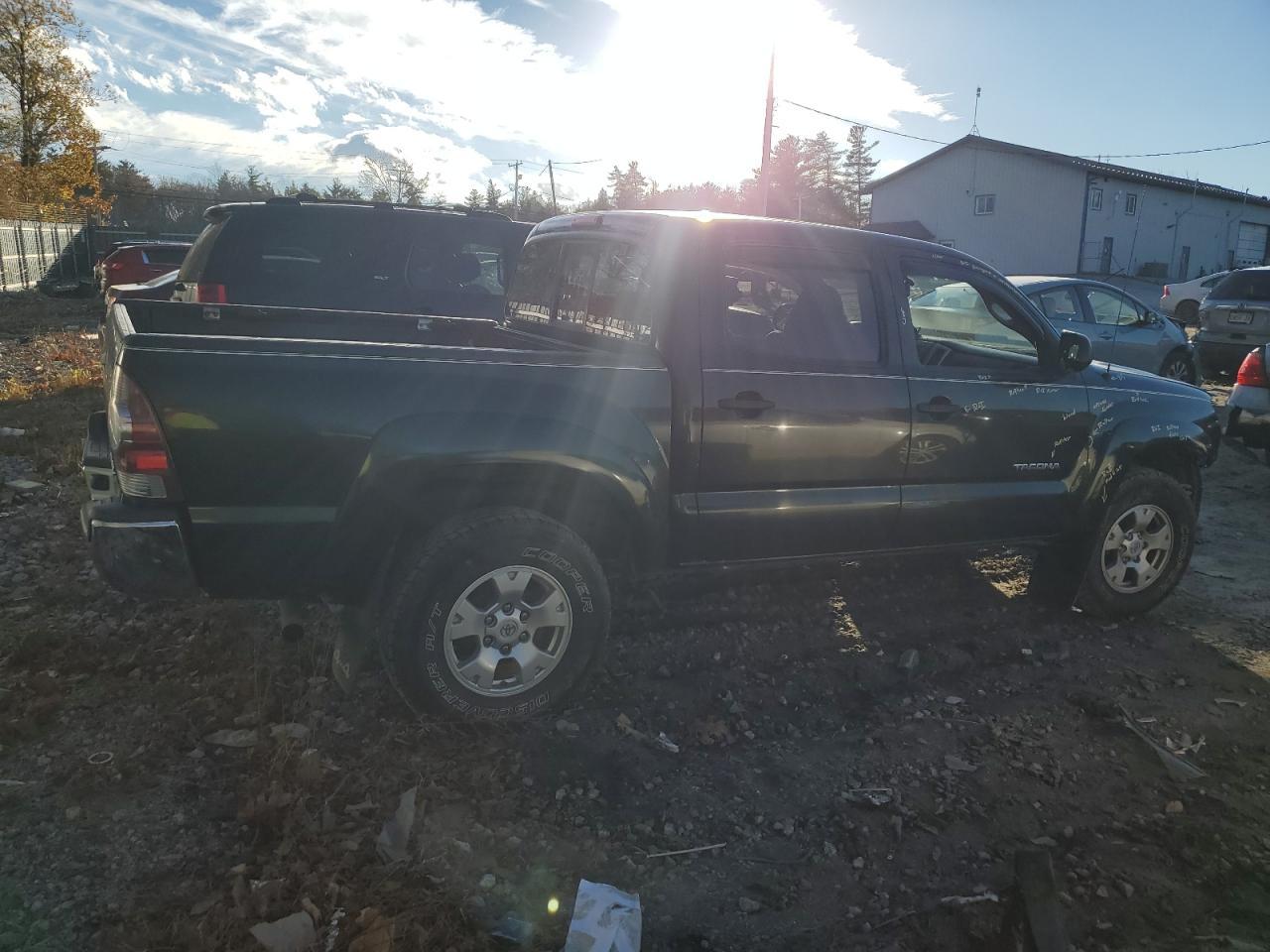 2013 TOYOTA TACOMA DOU - Фото 3