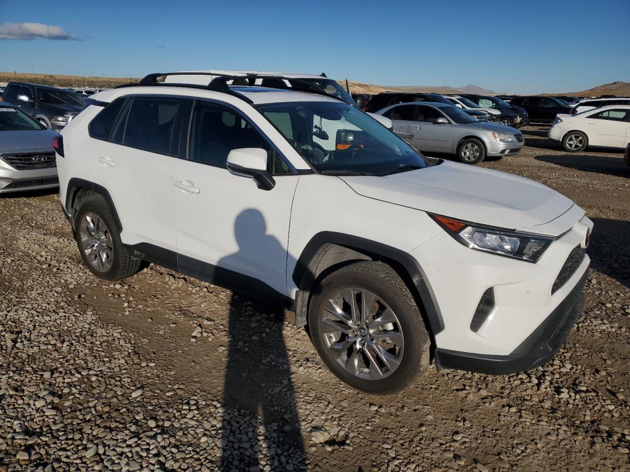 2020 TOYOTA RAV4 XLE P - Image 4