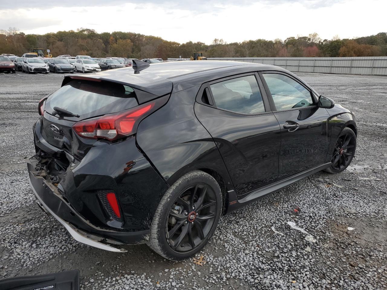 2019 HYUNDAI VELOSTER T - Фото 3