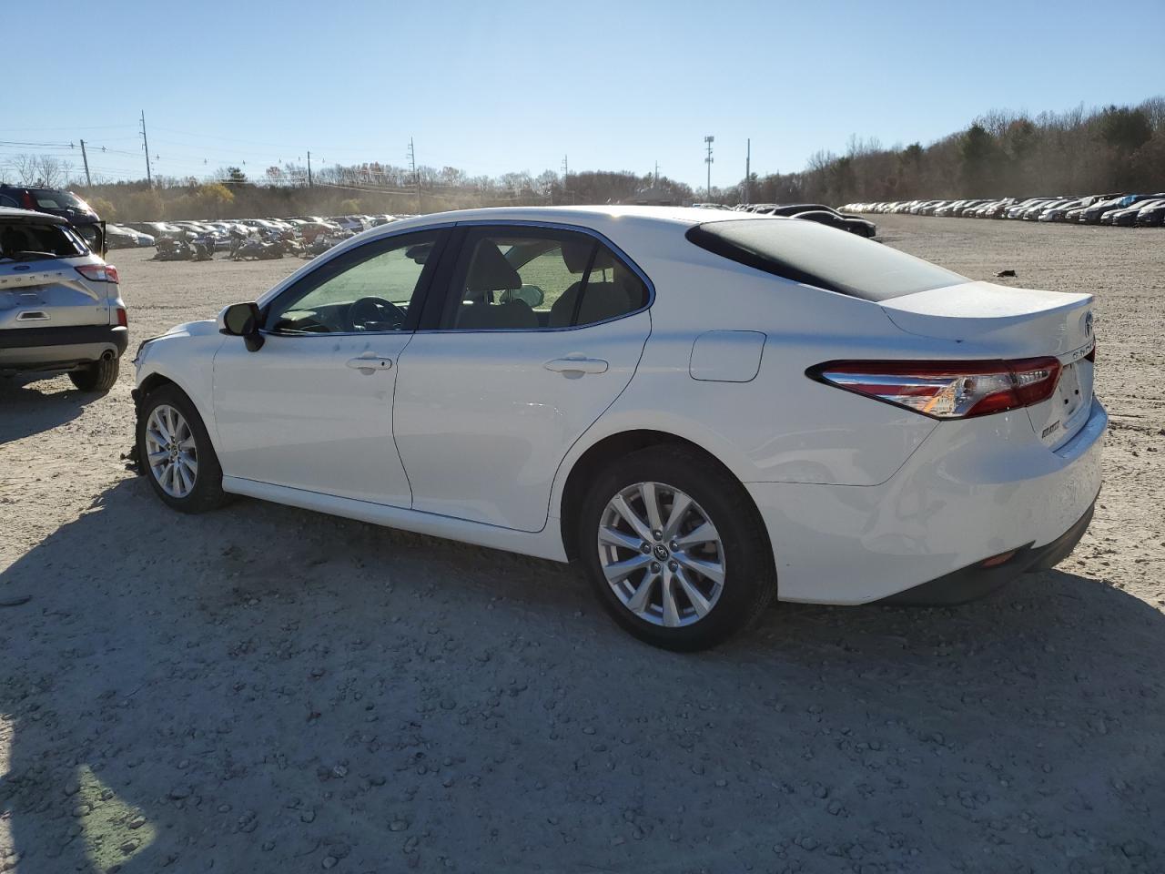 2018 TOYOTA CAMRY L - Фото 2