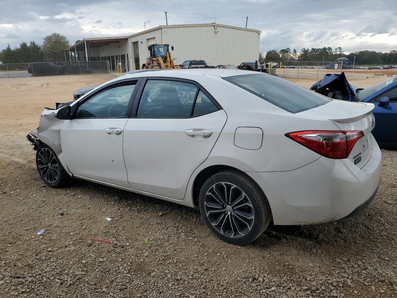 2016 TOYOTA COROLLA L - Фото 2