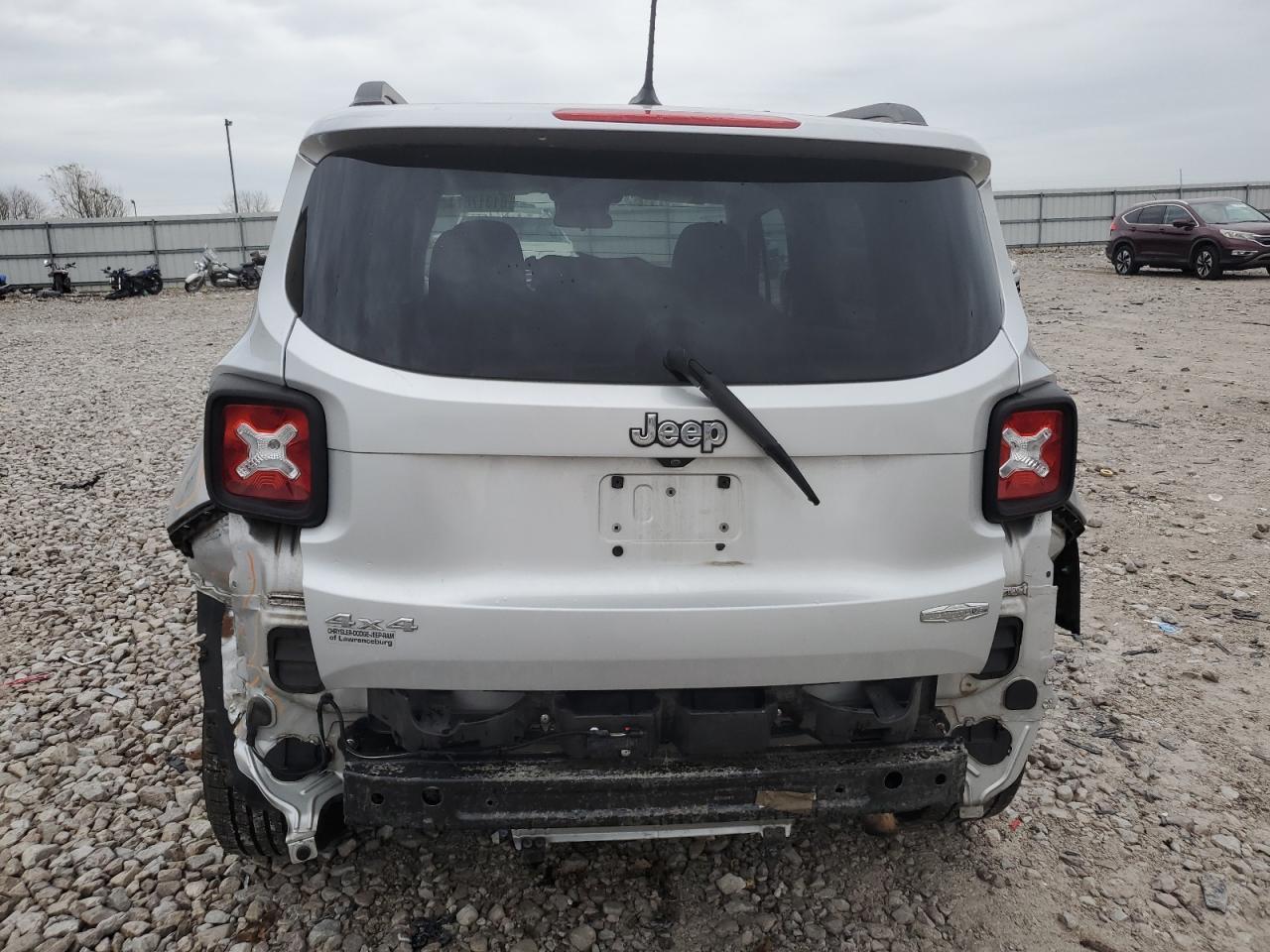 2017 JEEP RENEGADE L - Фото 6