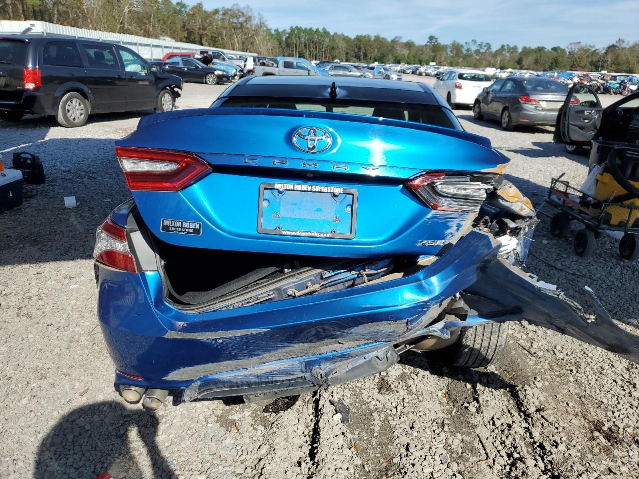 2018 TOYOTA CAMRY XSE - Image 6