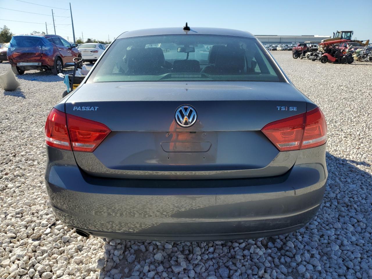 2014 VOLKSWAGEN PASSAT SE - Image 6