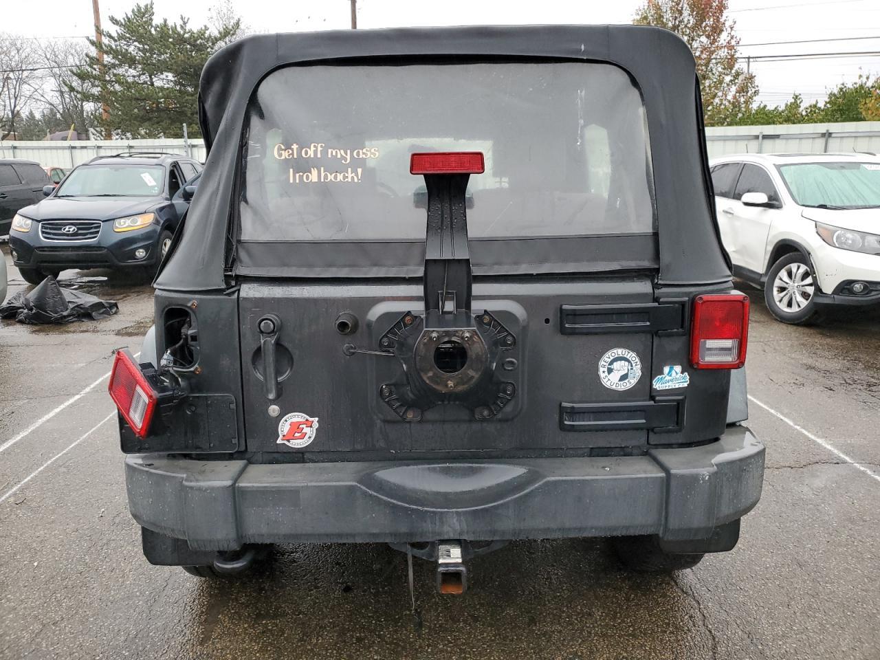 2010 JEEP WRANGLER U - Image 6