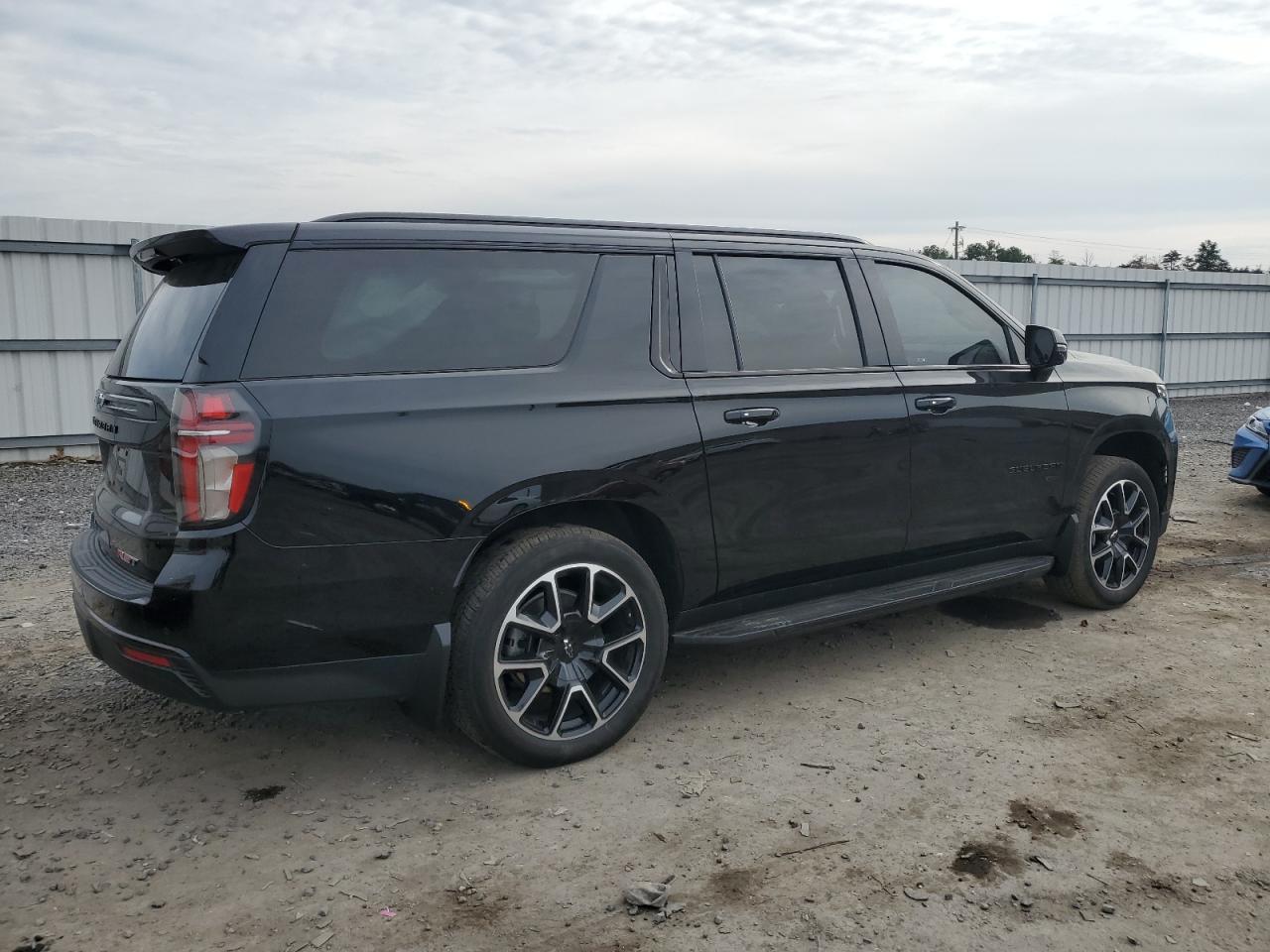 2023 CHEVROLET SUBURBAN K - Фото 3