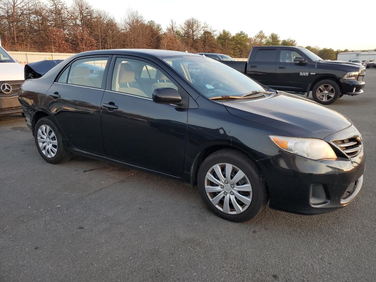 2013 TOYOTA COROLLA BA - Фото 4
