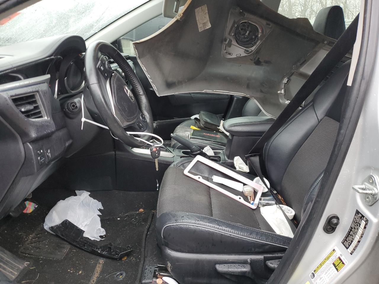 2015 TOYOTA COROLLA L - Фото 7