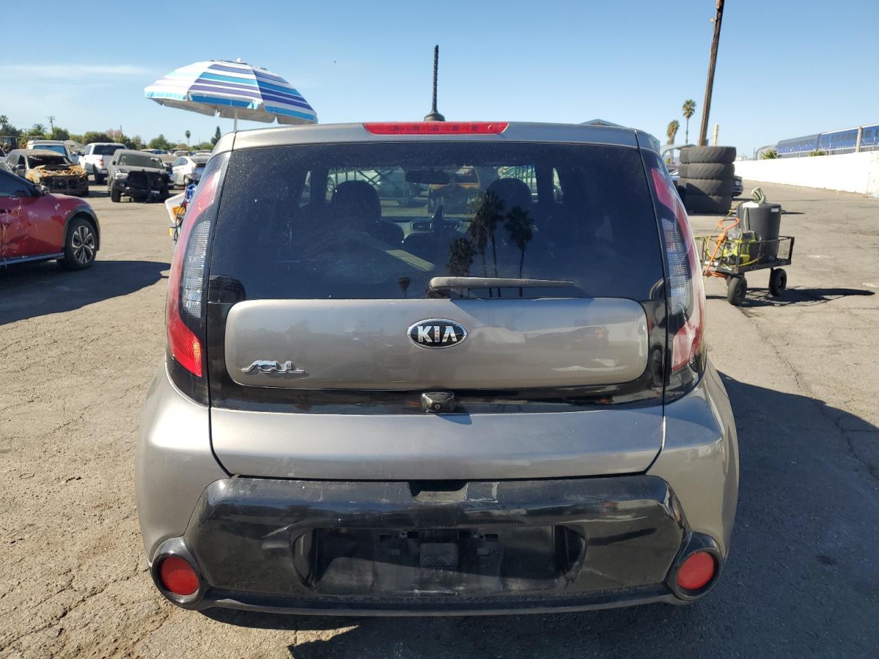 2016 KIA SOUL + - Image 6