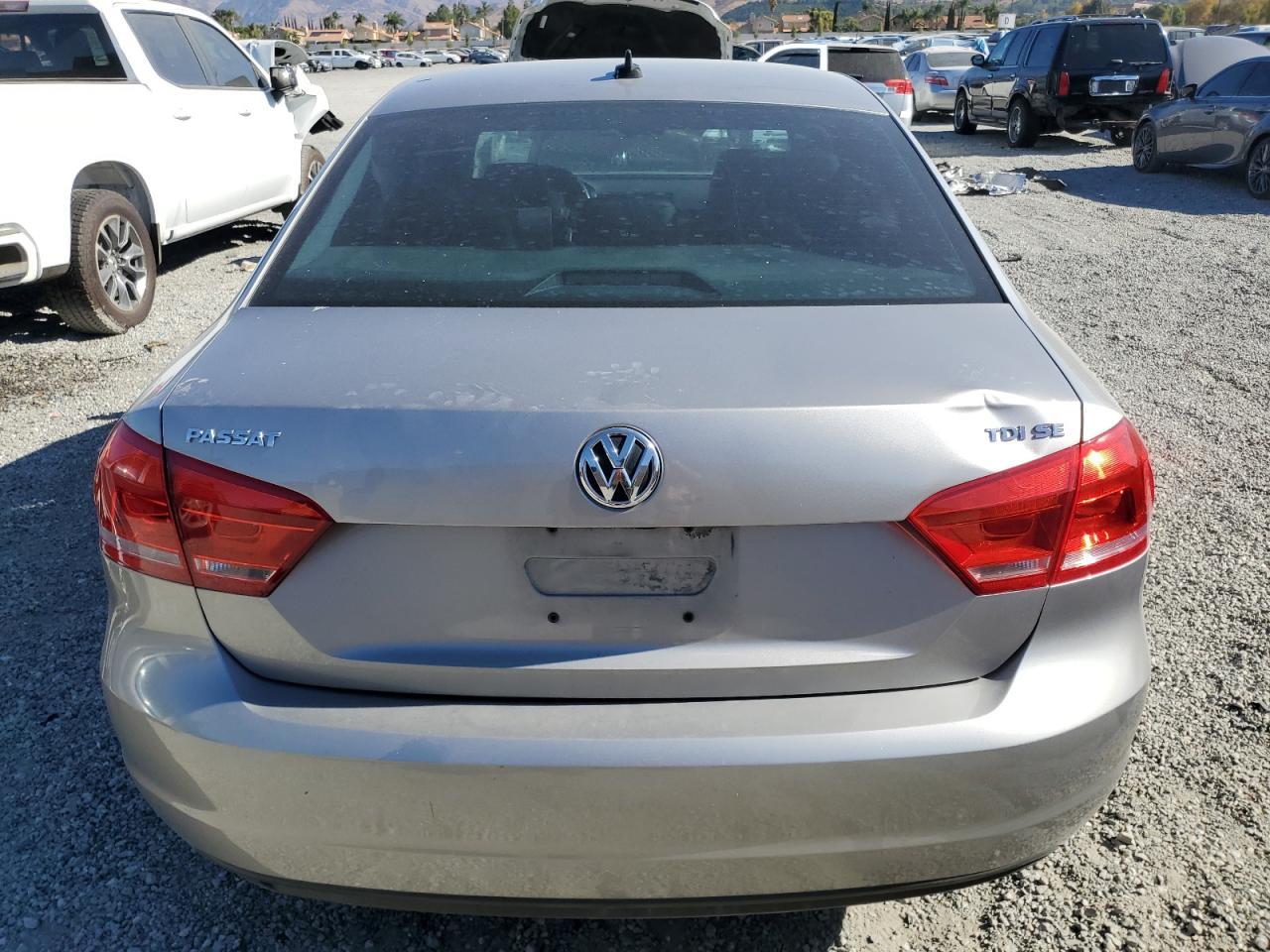2014 VOLKSWAGEN PASSAT SE - Фото 6