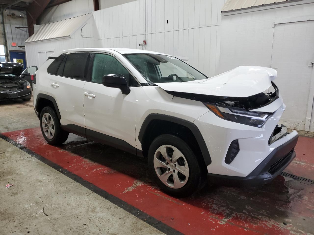 2023 TOYOTA RAV4 LE - Фото 4