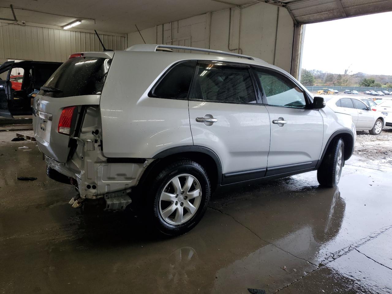 2012 KIA SORENTO BA - Image 3