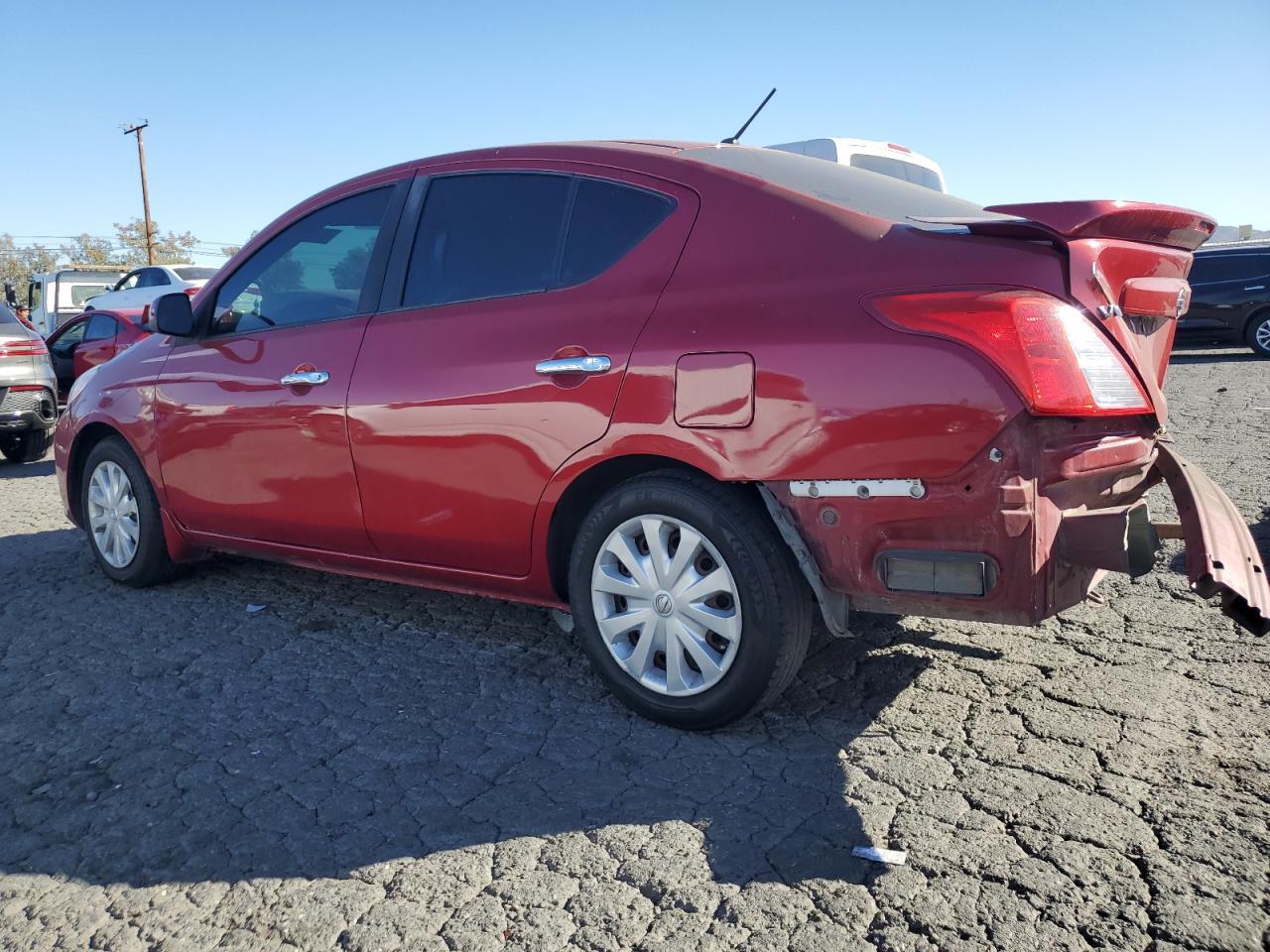 2014 NISSAN VERSA S - Фото 2