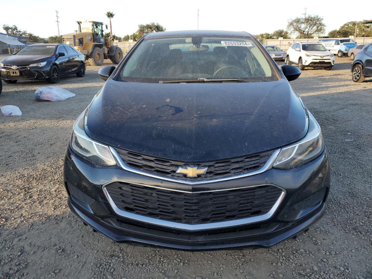 2017 CHEVROLET CRUZE LT - Image 5