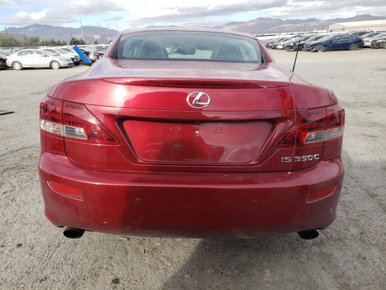 2011 LEXUS IS 350 - Image 6