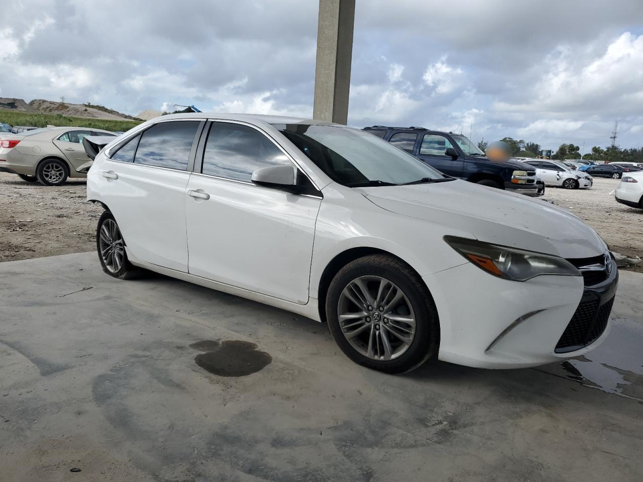 2017 TOYOTA CAMRY LE - Фото 4