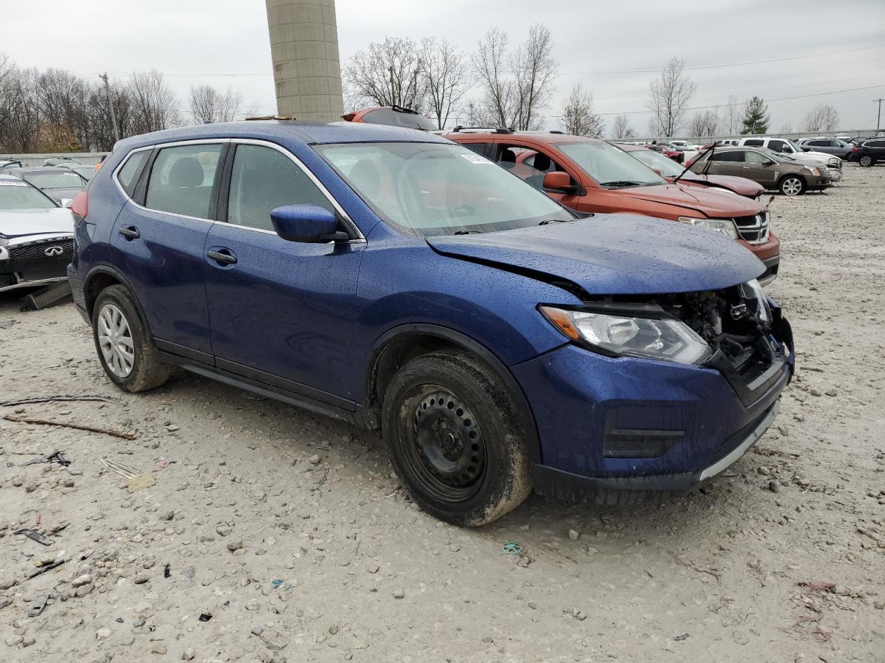 2018 NISSAN ROGUE S - Фото 4