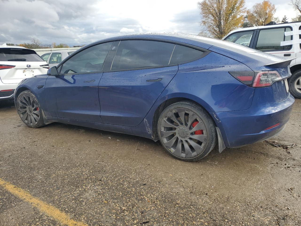 2021 TESLA MODEL 3 - Фото 2