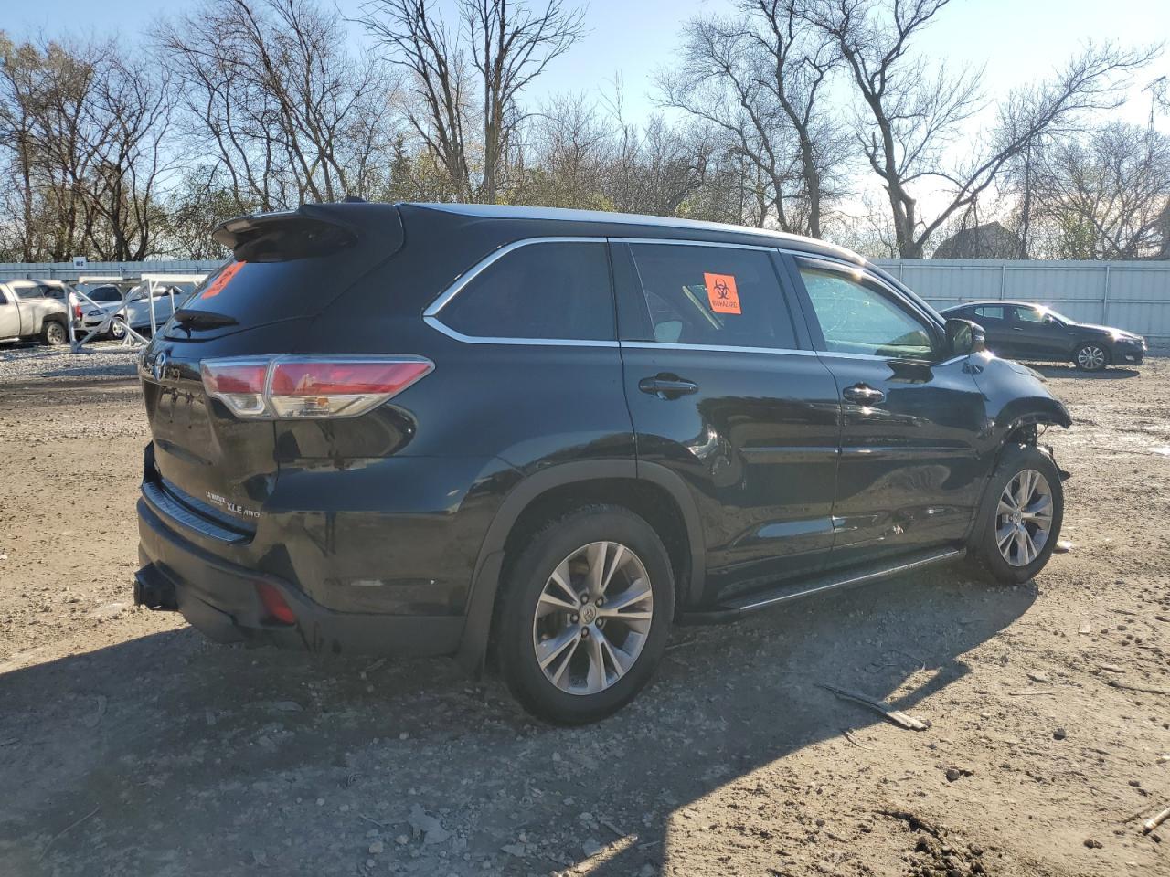 2015 TOYOTA HIGHLANDER - Фото 3