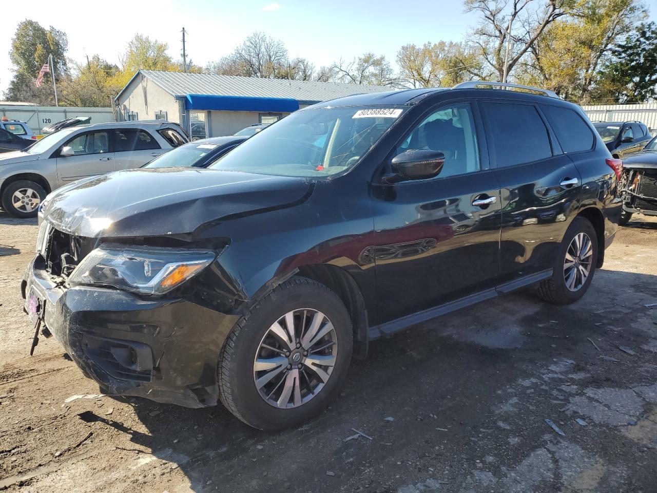 2017 NISSAN PATHFINDER