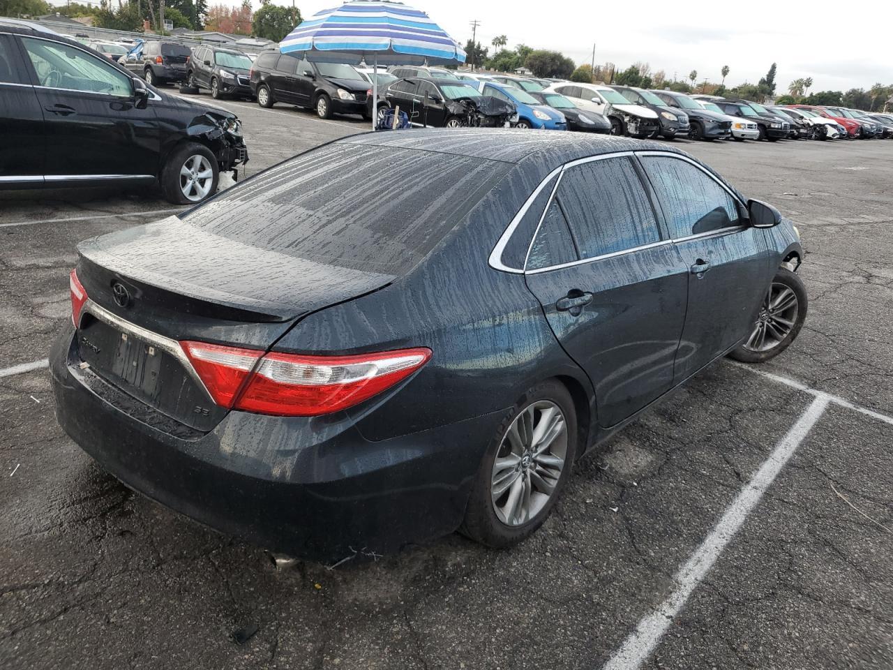 2016 TOYOTA CAMRY LE - Фото 3