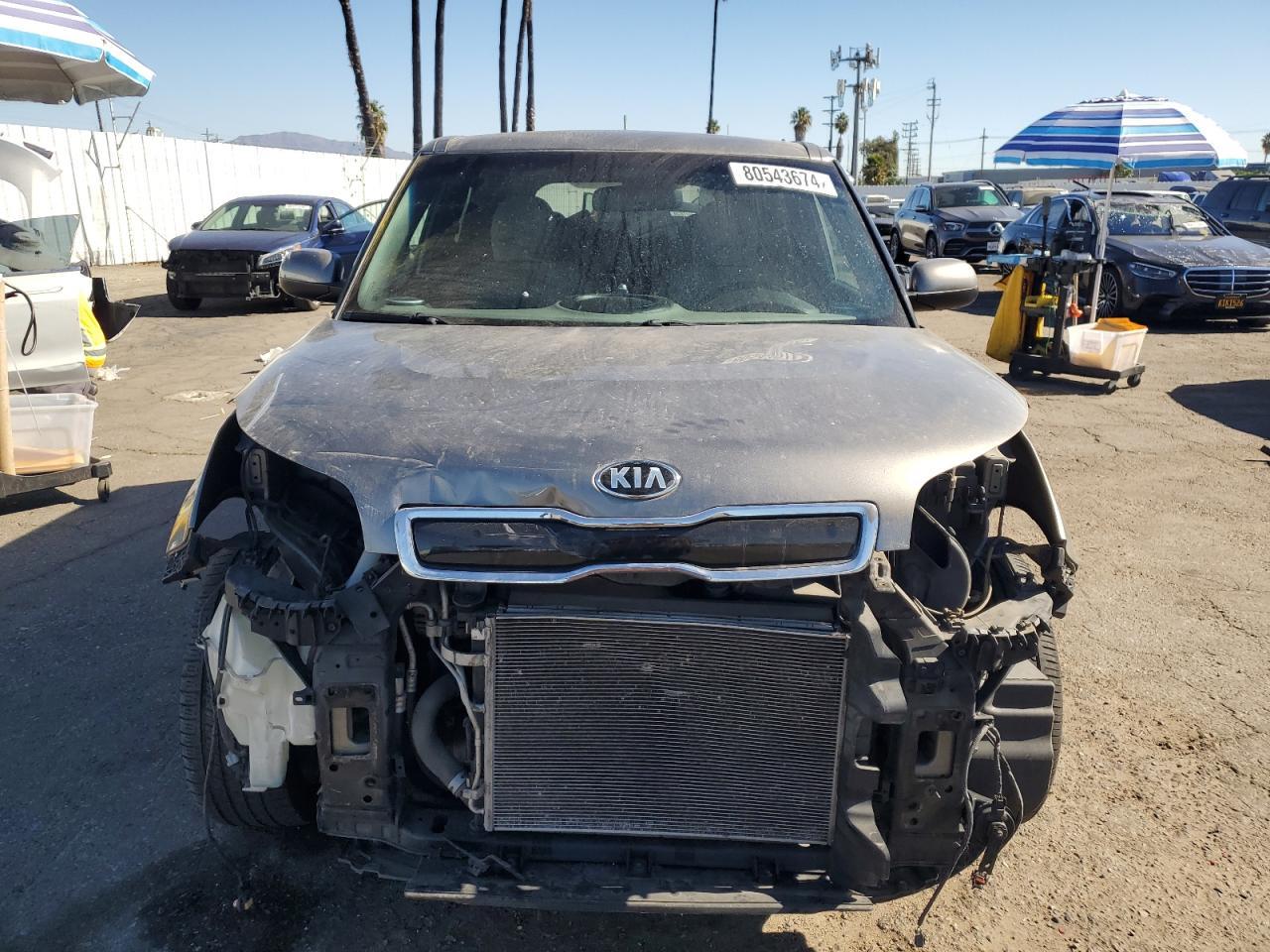 2016 KIA SOUL + - Image 5