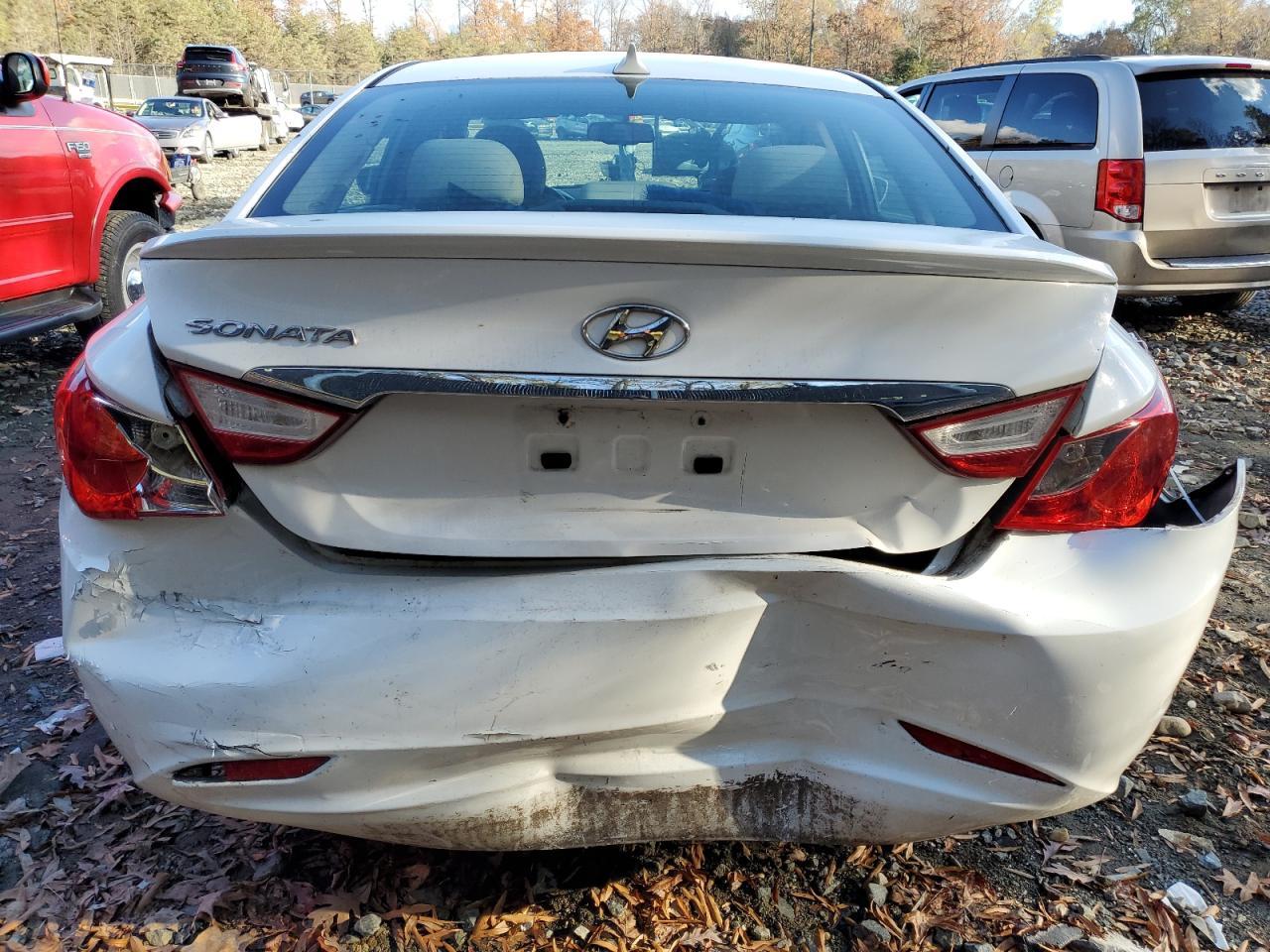 2013 HYUNDAI SONATA GLS - Image 6