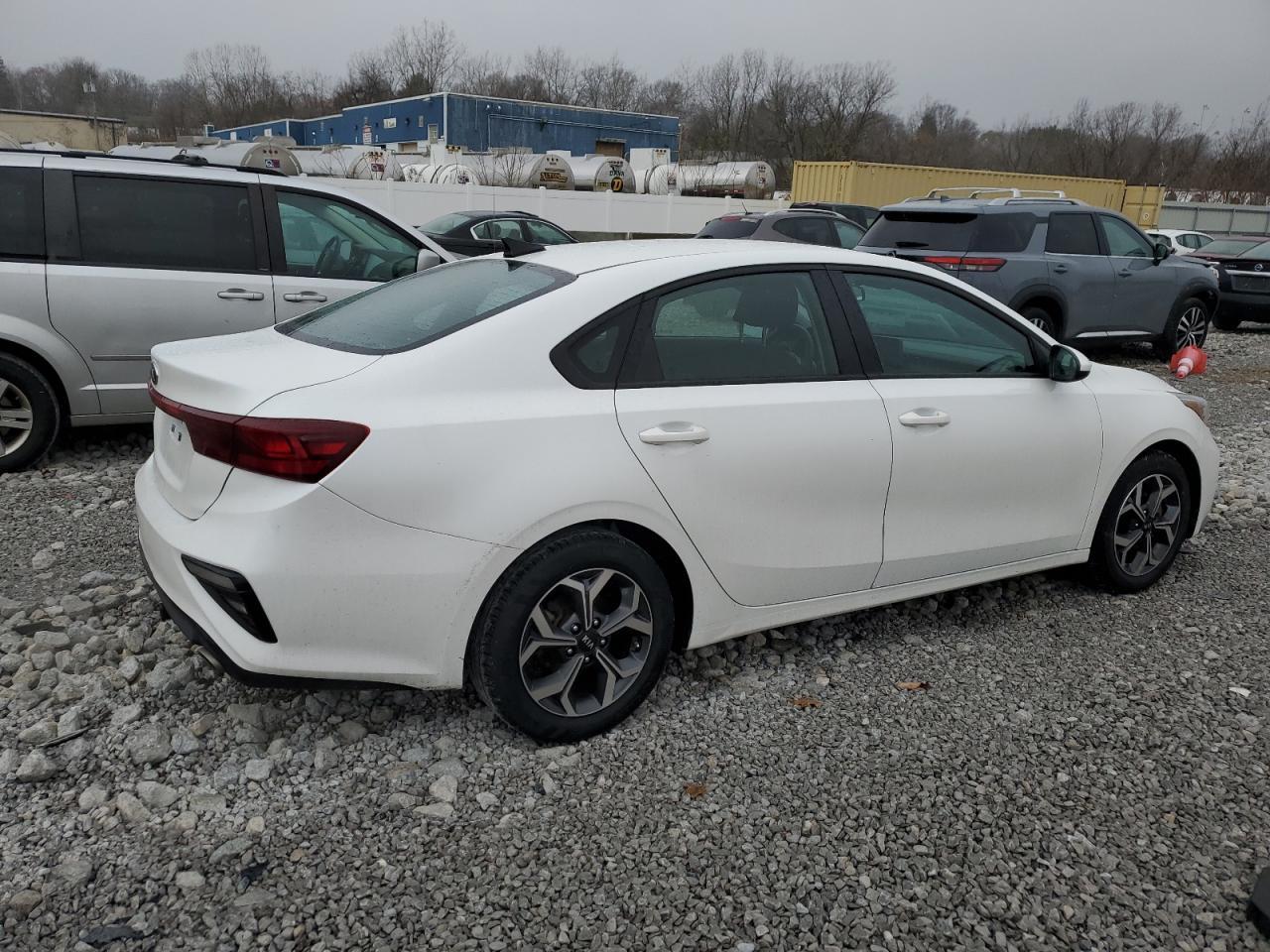 2021 KIA FORTE FE - Фото 3