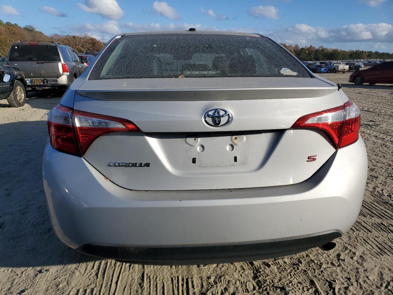 2014 TOYOTA COROLLA L - Фото 6