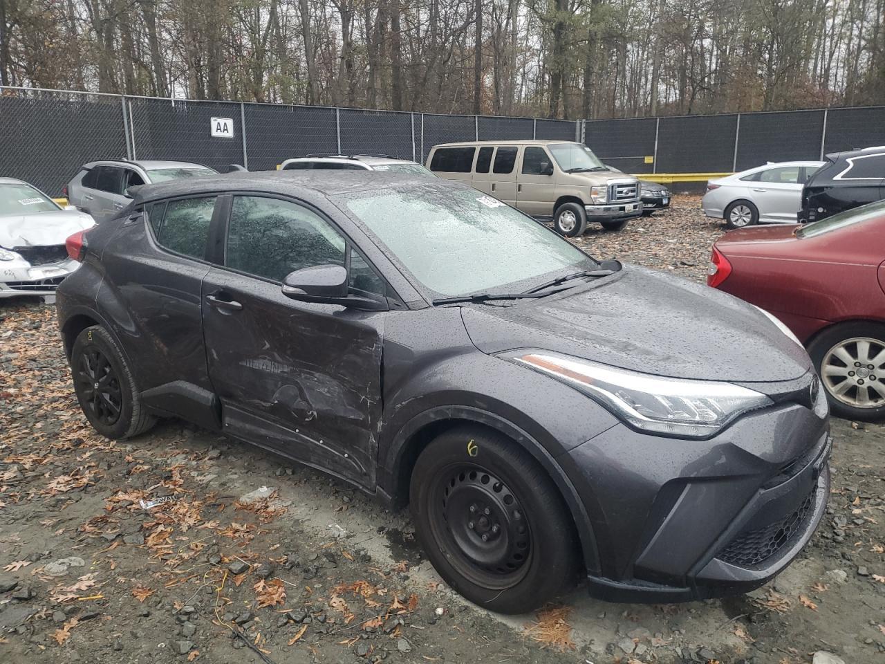 2021 TOYOTA C-HR XLE - Фото 4