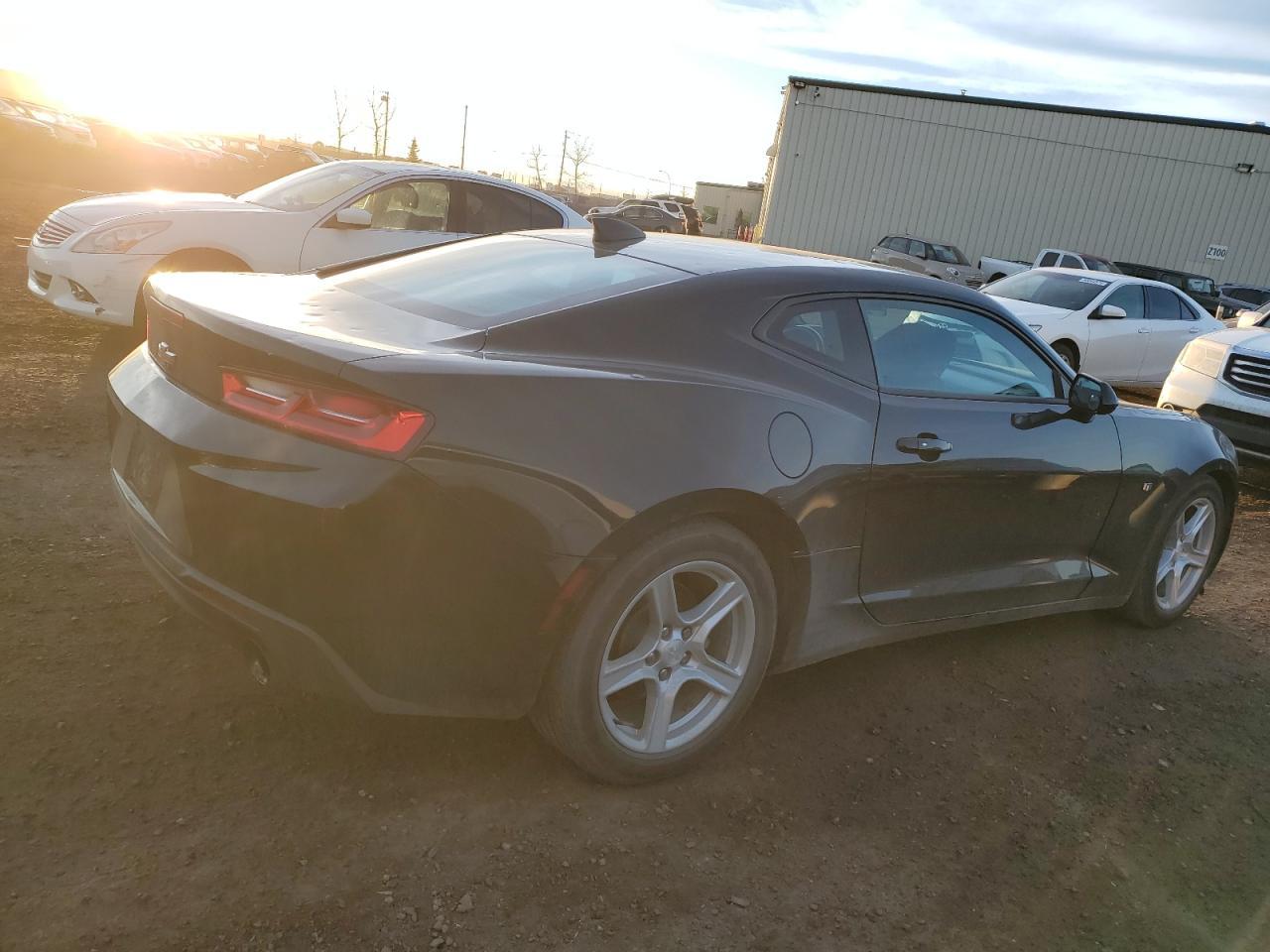 2018 CHEVROLET CAMARO LT - Image 3