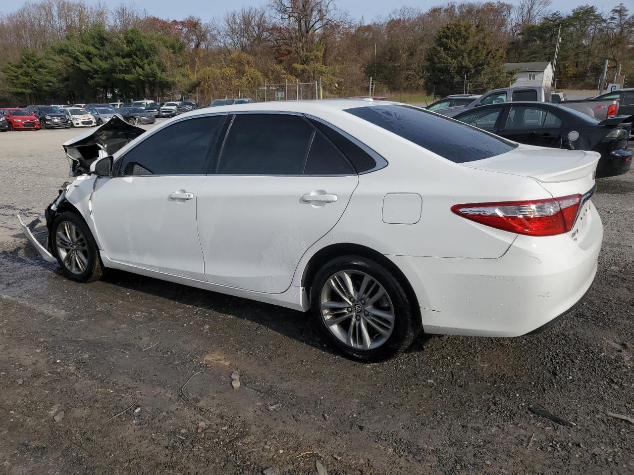 2017 TOYOTA CAMRY LE - Фото 2