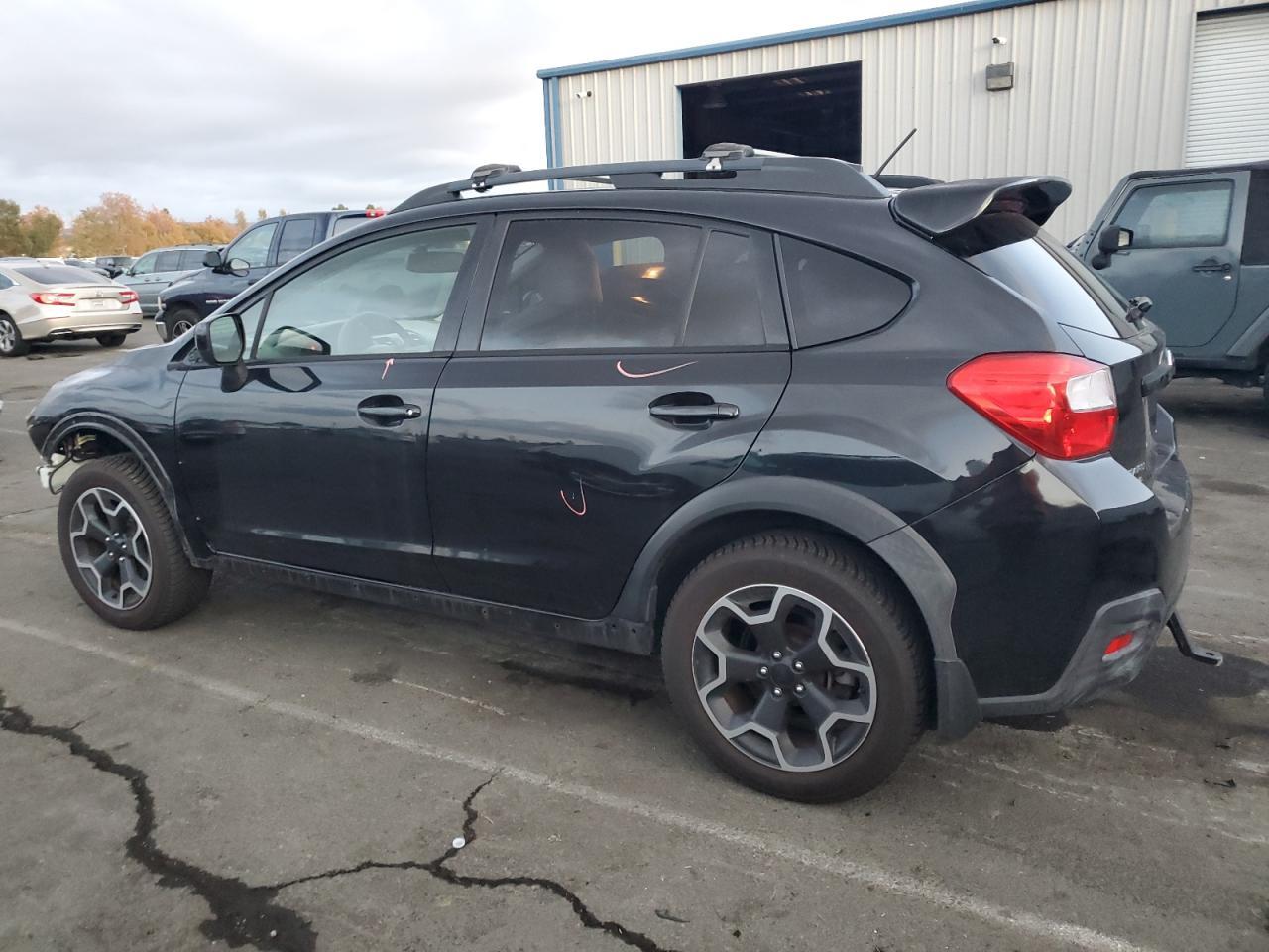 2013 SUBARU XV CROSSTR - Image 2