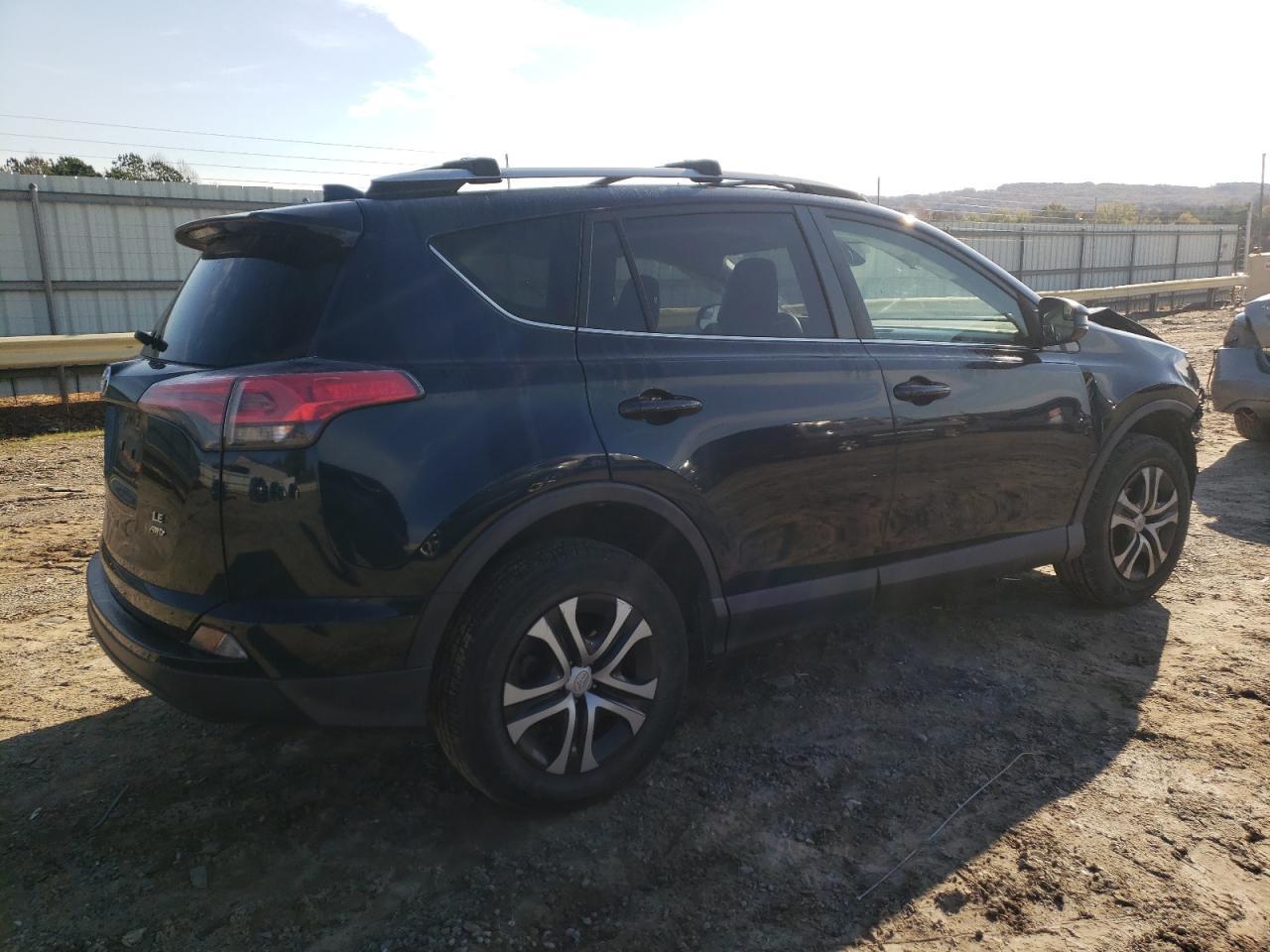 2017 TOYOTA RAV4 LE - Image 3
