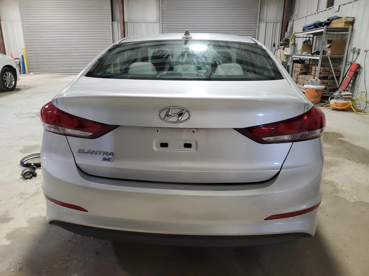 2017 HYUNDAI ELANTRA SE - Фото 6