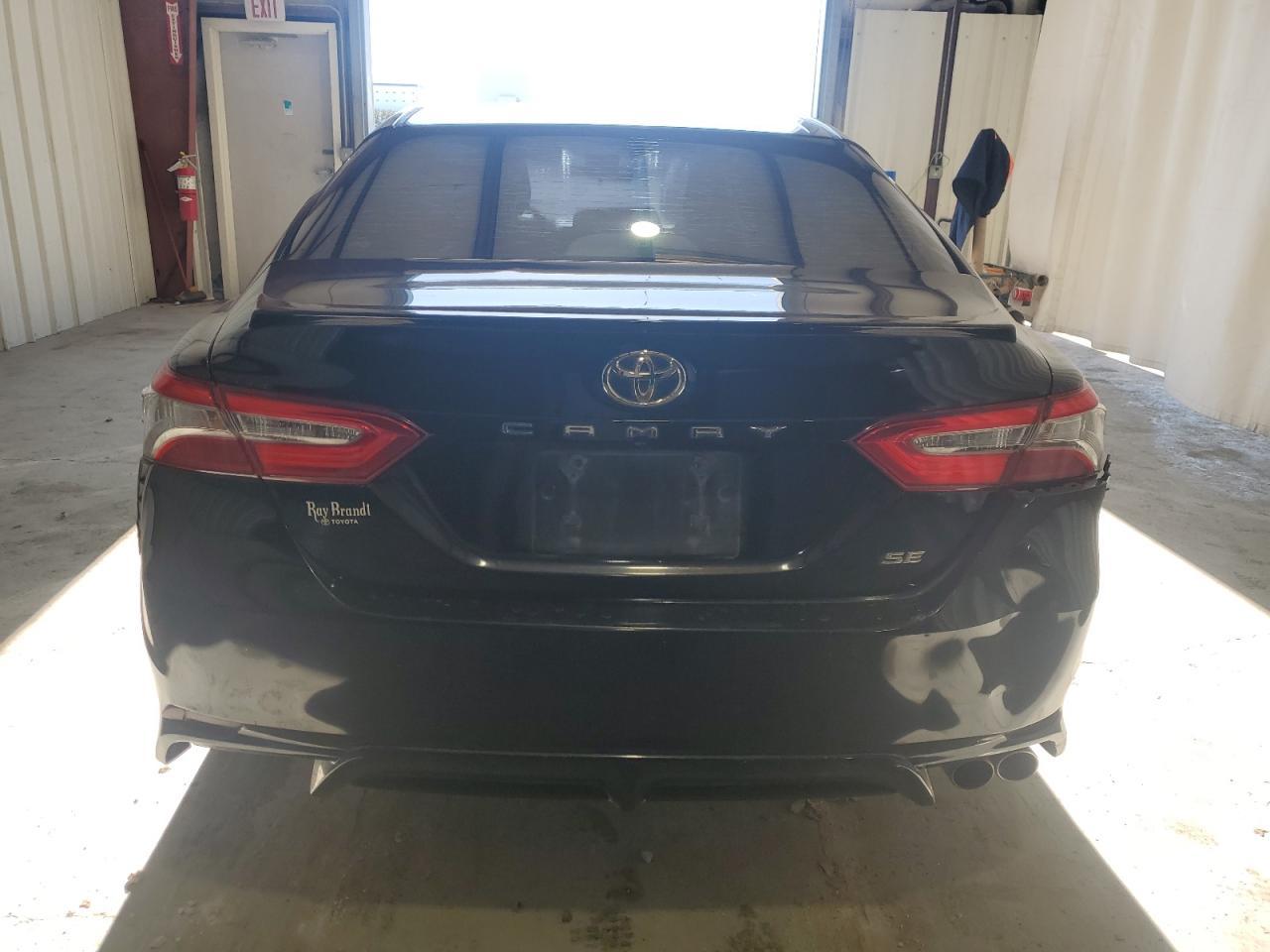 2018 TOYOTA CAMRY L - Image 6